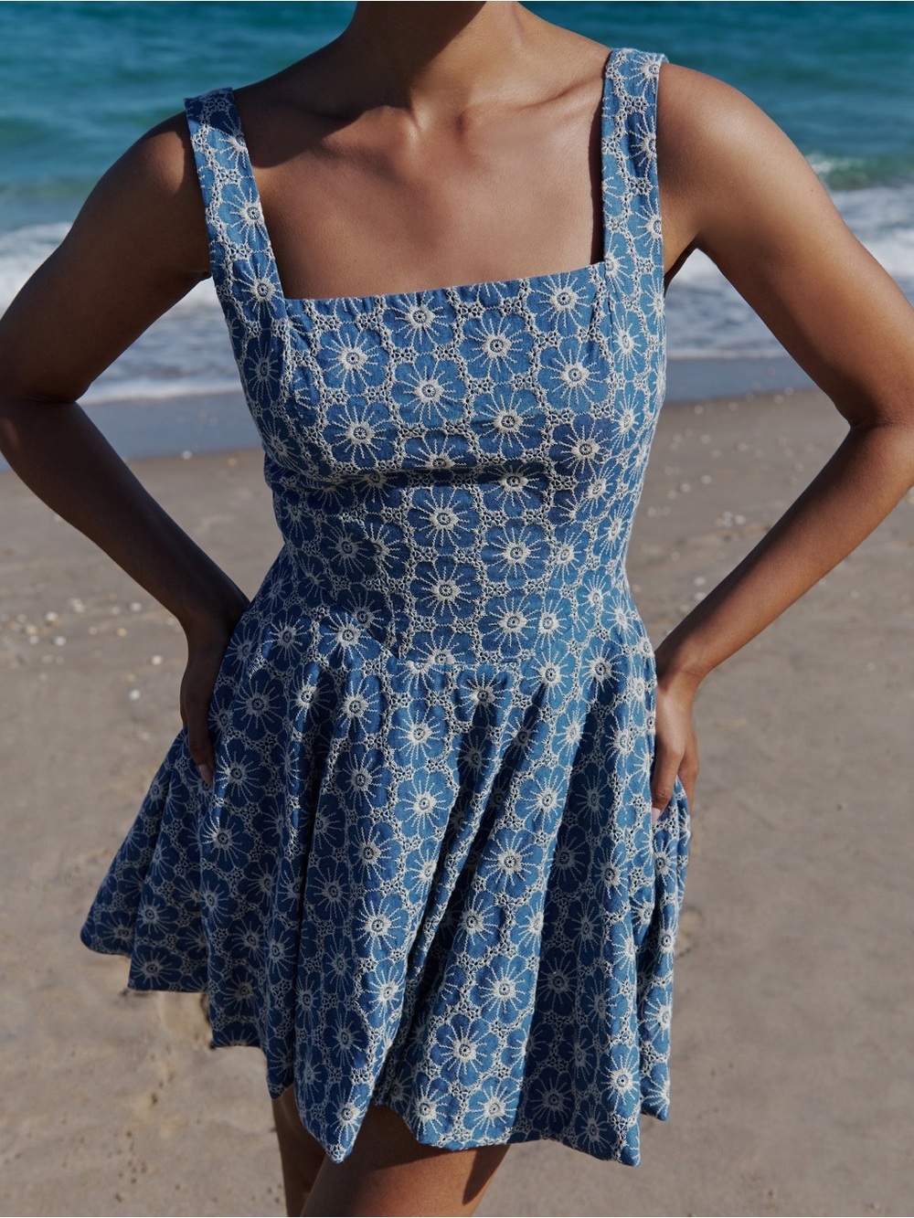Arianne Elmy Denim La Bubble Dress Blue Floral Embroidered Mini Size M - Picture 3 of 8